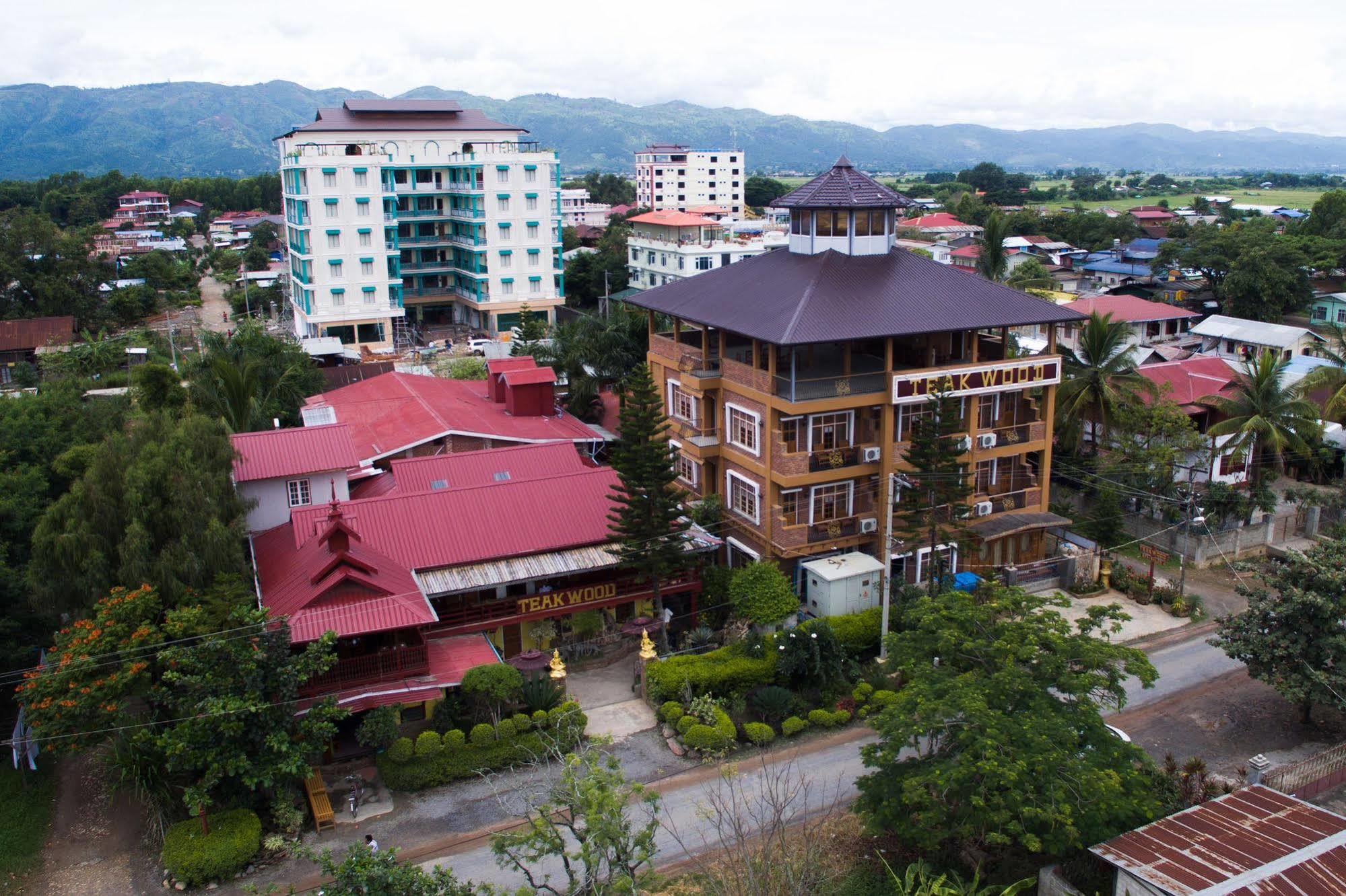 Teak Wood Hotel Nyaung Shwe Buitenkant foto